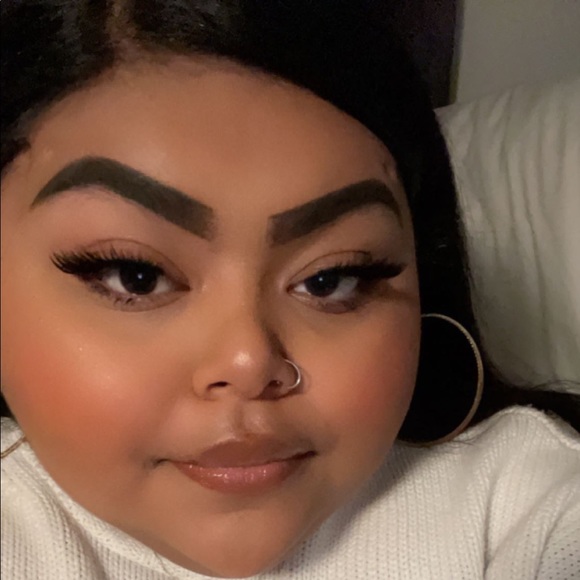 Meet your Posher, Menaly - Picture 1 of 1